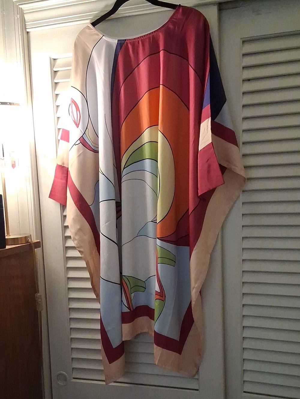 NWOT - Blackbeads Soft Silk Crepe Kaftan